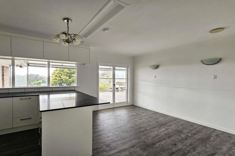 Photo of property in 6 Boundary Road, Clover Park, Auckland, 2019