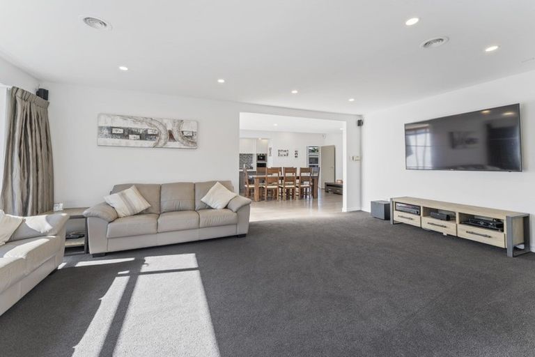 Photo of property in 91 Cedar Drive, Paraparaumu Beach, Paraparaumu, 5032