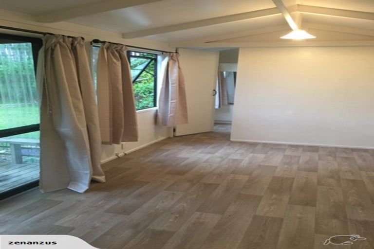 Photo of property in 1254 State Highway 16, Waimauku, 0883