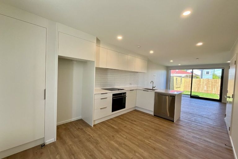 Photo of property in 2/18 Feilding Street, Addington, Christchurch, 8024