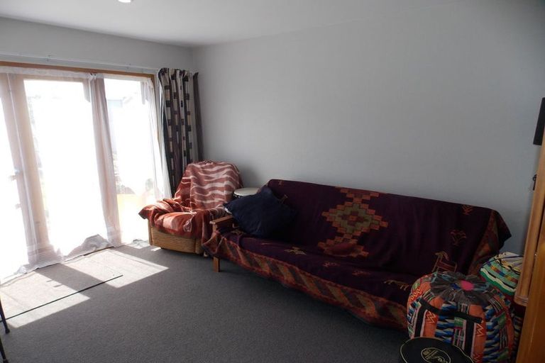 Photo of property in 32 Pioneer Highway, Awapuni, Palmerston North, 4412