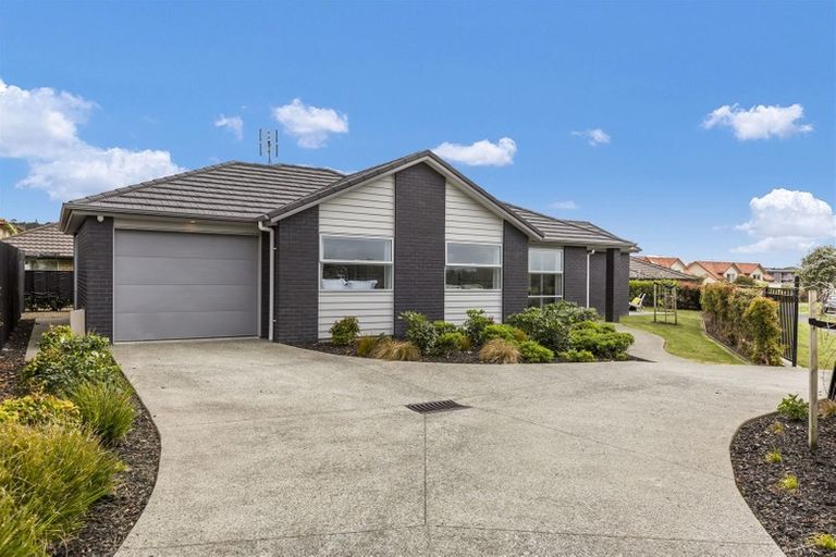 Photo of property in 81 West Hoe Road, Orewa, 0931
