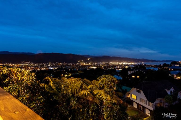 Photo of property in 50 Viewmont Drive, Harbour View, Lower Hutt, 5010