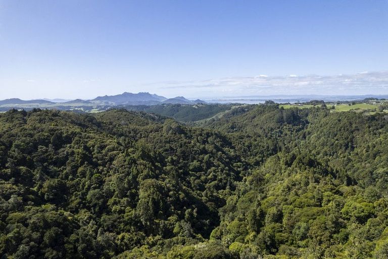 Photo of property in 33 Ngapuke Lane, Parua Bay, Onerahi, 0192