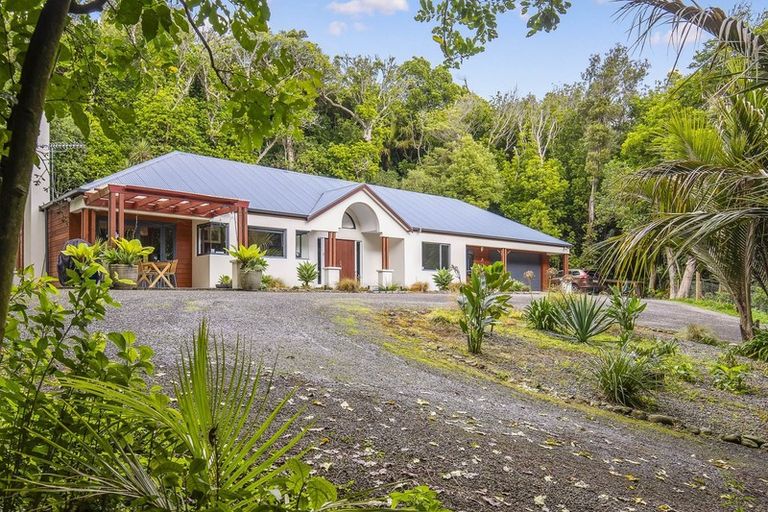 Photo of property in 103 Huia Street, Waikanae, 5391