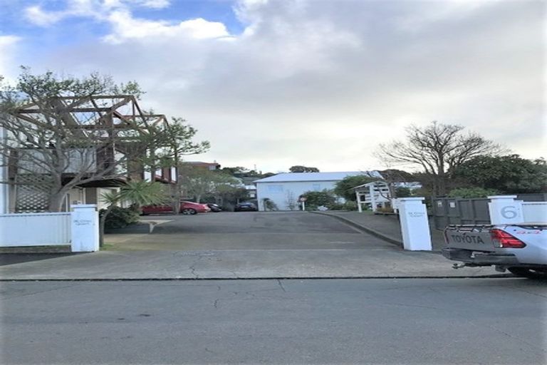 Photo of property in St Giles Court Apartments, 8/6 Vallance Street, Kilbirnie, Wellington, 6022