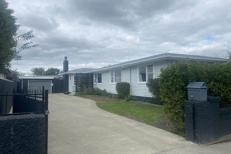 Photo of property in 1020 Tremaine Avenue, Roslyn, Palmerston North, 4414