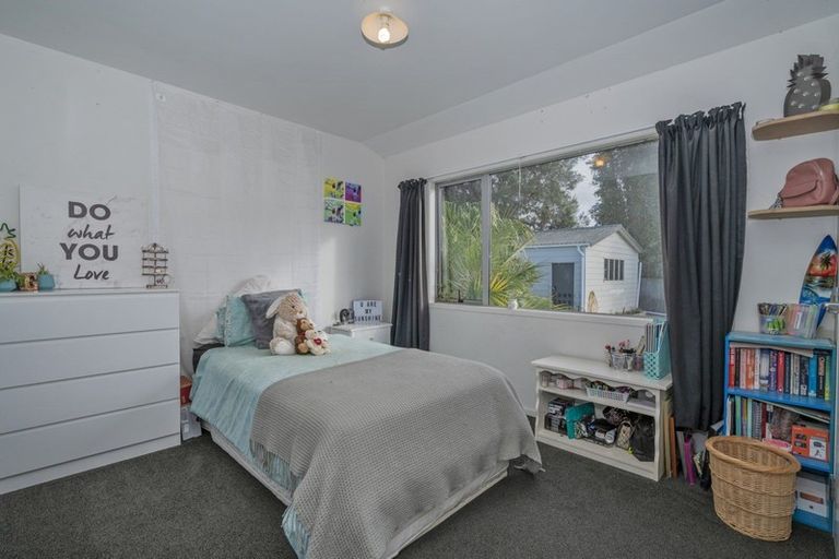 Photo of property in 12 Carina Way, Whitianga, 3510