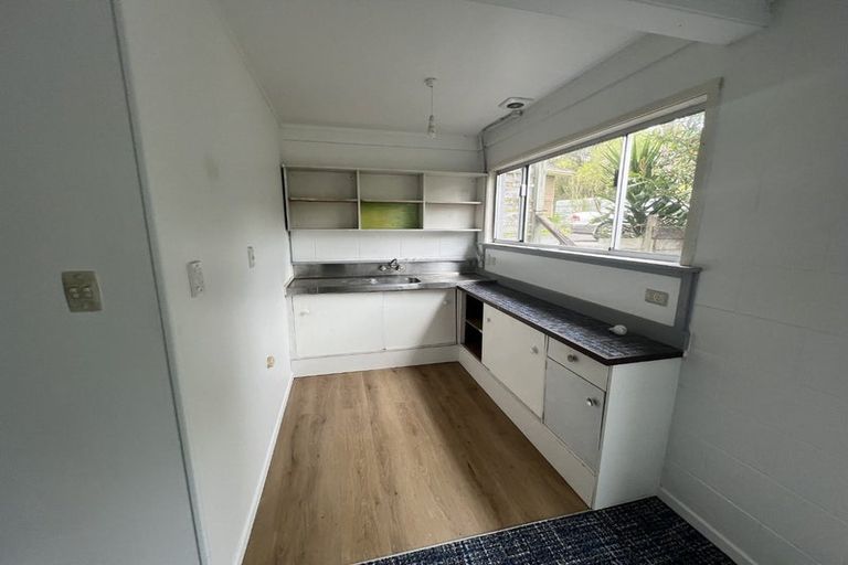 Photo of property in 1/22 Glenvar Road, Torbay, Auckland, 0630