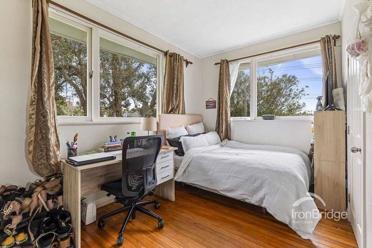 Photo of property in 1/45 Pupuke Road, Birkenhead, Auckland, 0627