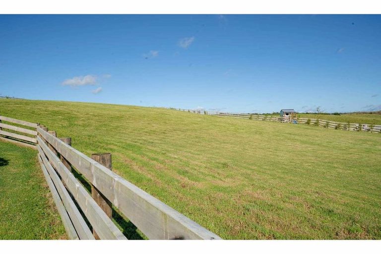 Photo of property in 7 Fernbird Grove, Kerikeri, 0294