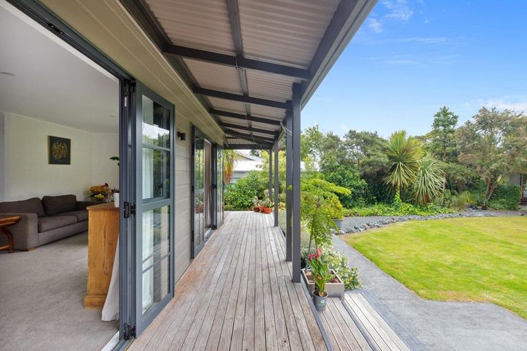 Photo of property in 49 Matakana Valley Road, Matakana, Warkworth, 0985