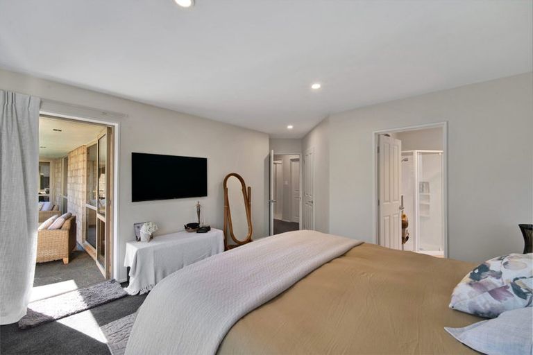 Photo of property in 20 Oxford Road, Rangiora, 7400