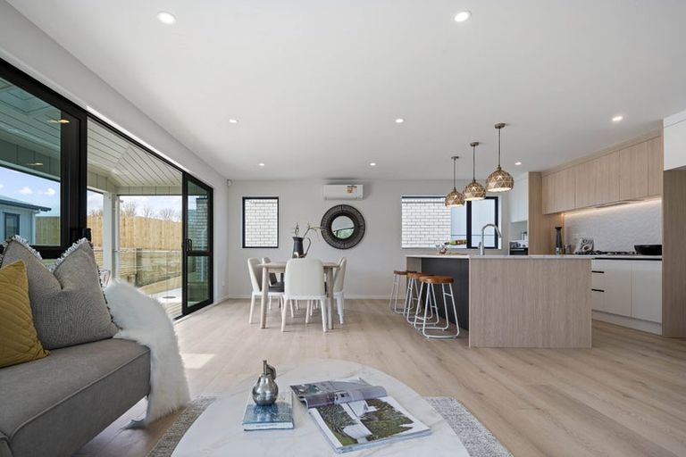 Photo of property in 41 Pinecrest Drive, Gulf Harbour, Whangaparaoa, 0930