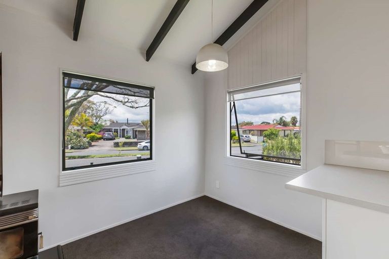 Photo of property in 4 Riverside Drive, Waiuku, 2123