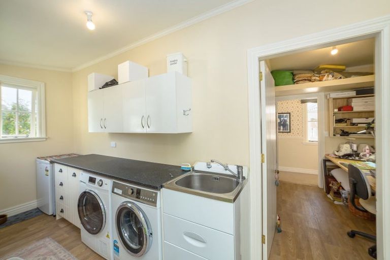 Photo of property in 10 Cotter Street, Greytown, 5712