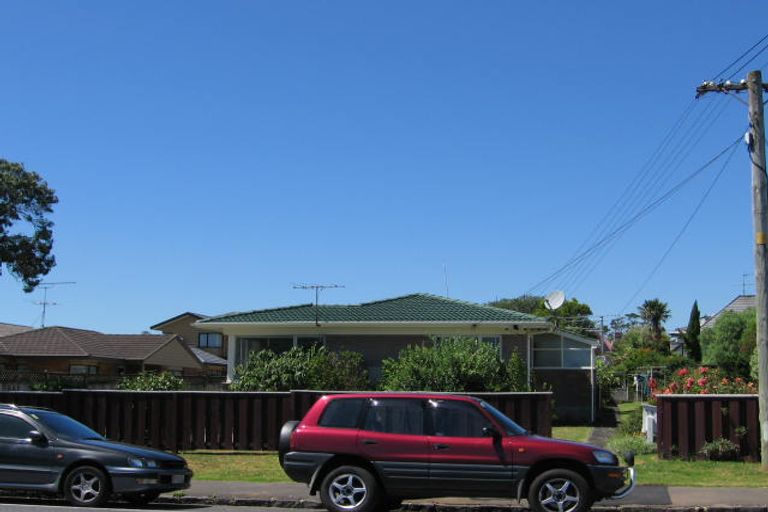Photo of property in 3/14 Shakespeare Road, Milford, Auckland, 0620