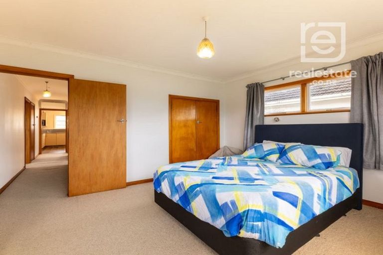 Photo of property in 11 Aberdeen Avenue, Takaro, Palmerston North, 4412