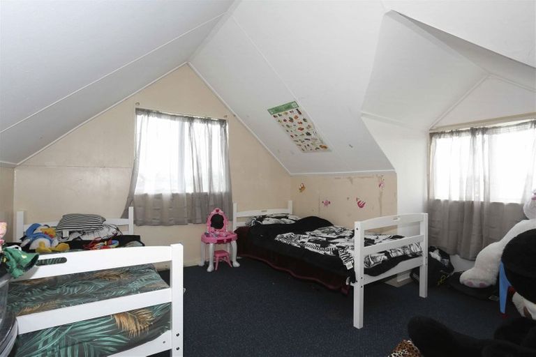 Photo of property in 1 O'byrne Street, Waikiwi, Invercargill, 9810