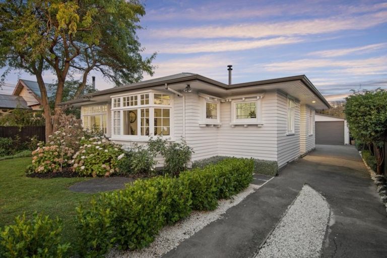 Photo of property in 14 Stenness Avenue, Somerfield, Christchurch, 8024