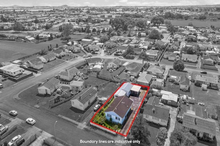 Photo of property in 53 Caravelle Close, Mangere, Auckland, 2022