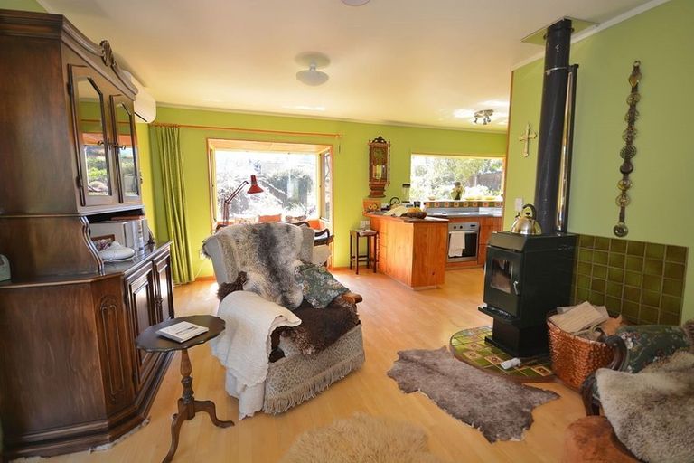 Photo of property in 4 Island View Terrace, Waikanae Beach, Waikanae, 5036