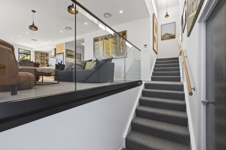 Photo of property in 9 Mount Edgecumbe Street, New Plymouth, 4310