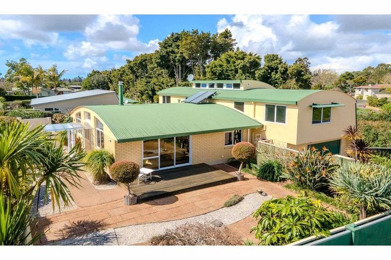 Photo of property in 89 Hone Heke Road, Kerikeri, 0230