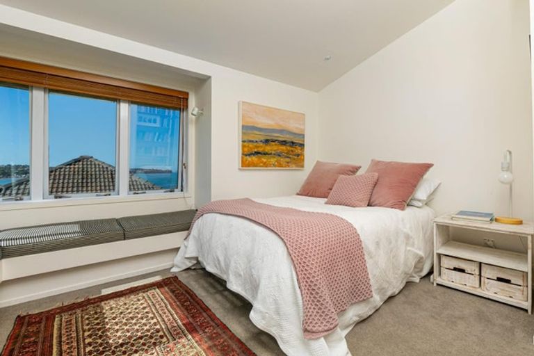 Photo of property in 47 Rothesay Bay Road, Rothesay Bay, Auckland, 0630