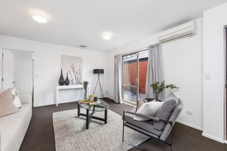 Photo of property in 17b Picton Avenue, Riccarton, Christchurch, 8011