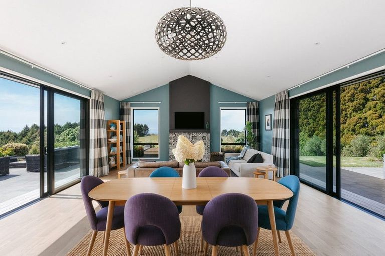 Photo of property in 1 Summerhill Drive, Papamoa, Te Puke, 3187