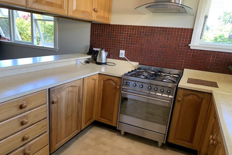 Photo of property in 21 Lincoln Avenue, Epuni, Lower Hutt, 5011