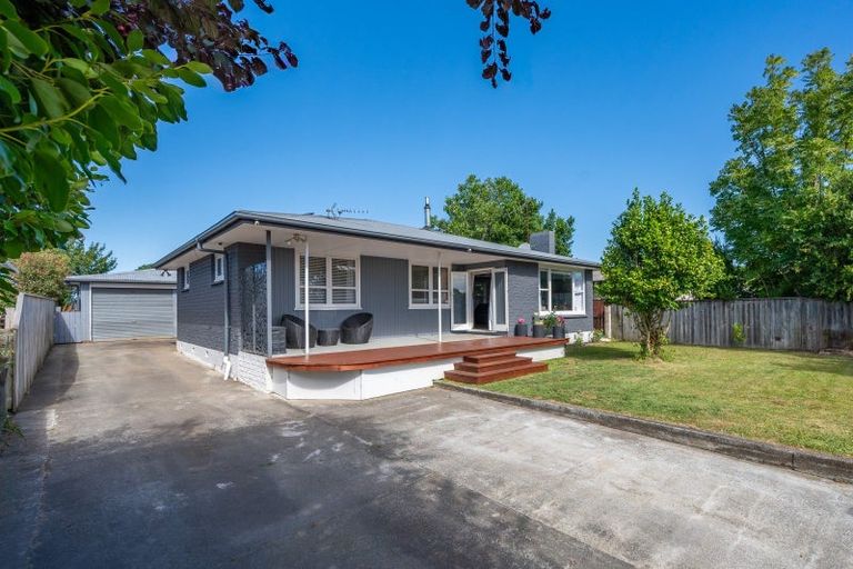 Photo of property in 18 Lipscombe Crescent, Havelock North, 4130