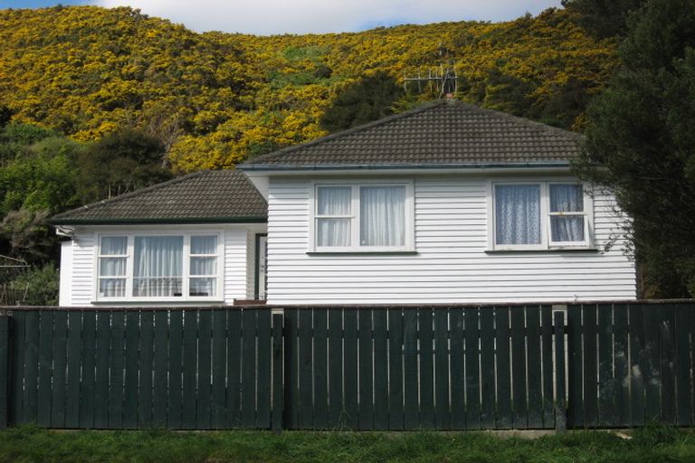 Photo of property in 53 Coast Road, Wainuiomata, Lower Hutt, 5014