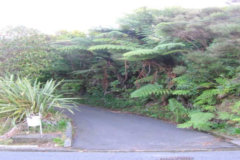 Photo of property in 1 Sunshine Crescent, Kelson, Lower Hutt, 5010