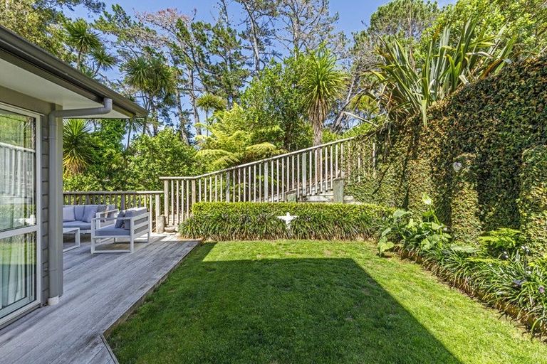 Photo of property in 15c Verran Road, Birkenhead, Auckland, 0626