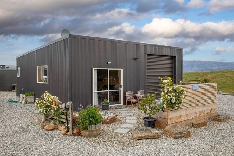 Photo of property in 25 Scrubby Gully Road, Waikerikeri, Alexandra, 9393