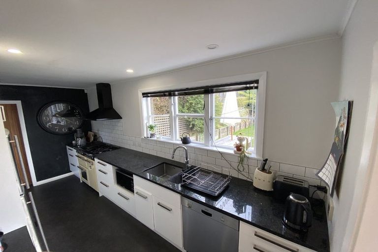 Photo of property in 106 Campbell Street, Karori, Wellington, 6012