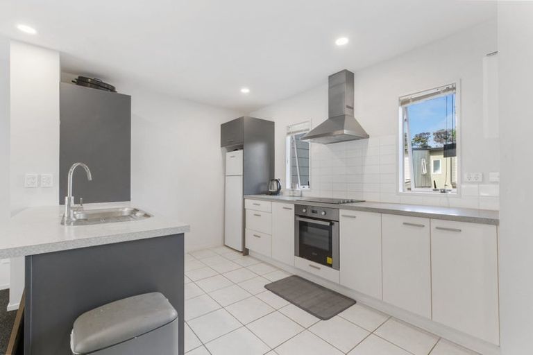 Photo of property in 1/206 Manuka Road, Bayview, Auckland, 0629