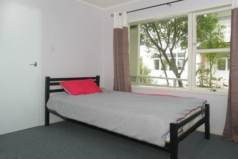 Photo of property in 25c Winston Street, Crofton Downs, Wellington, 6035