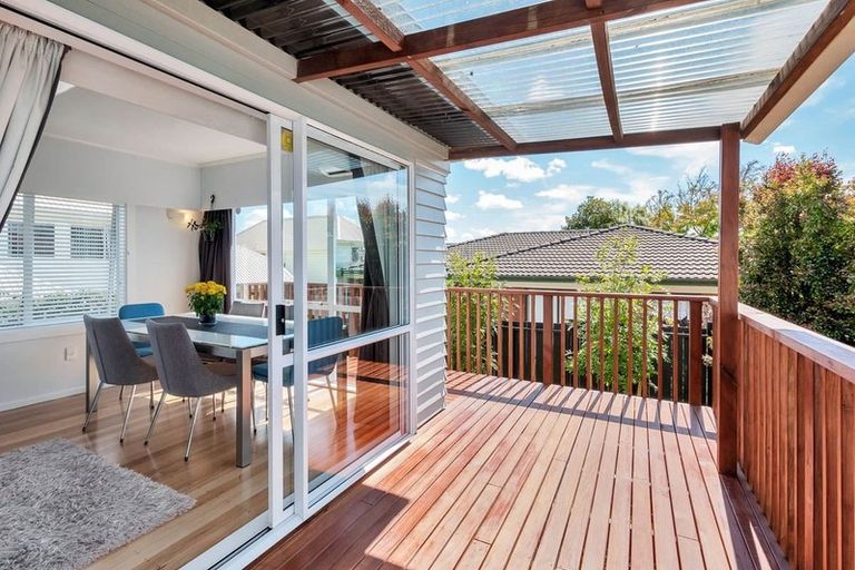 Photo of property in 1/1 Newington Road, Henderson, Auckland, 0612