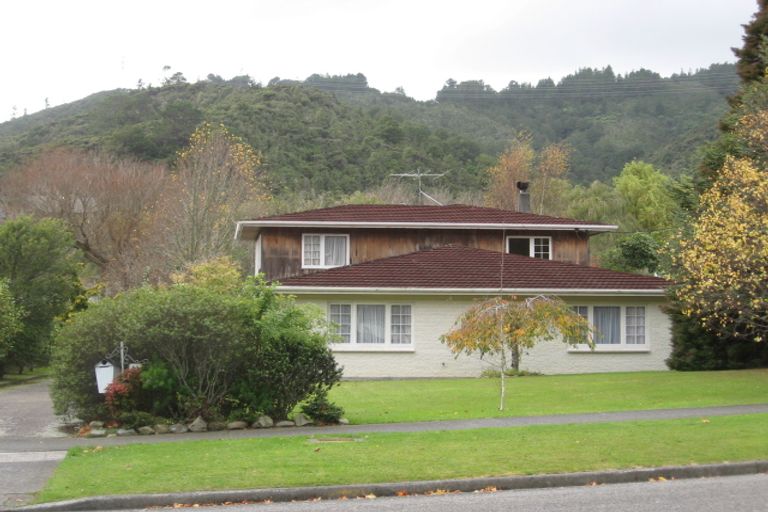 Photo of property in 57 Tawhai Street, Stokes Valley, Lower Hutt, 5019
