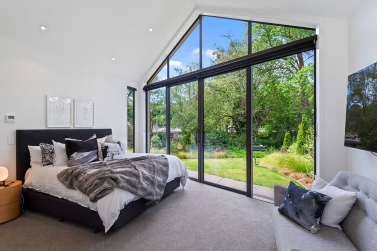 Photo of property in 1 Wood Lane, Fendalton, Christchurch, 8014