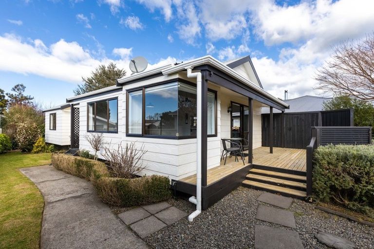 Photo of property in 517 Mangorei Road, Highlands Park, New Plymouth, 4312