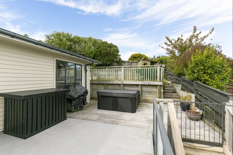 Photo of property in 71 Amapur Drive, Ngaio, Wellington, 6035