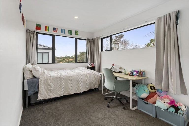 Photo of property in 14b Notre Dame Way, Albany, Auckland, 0632