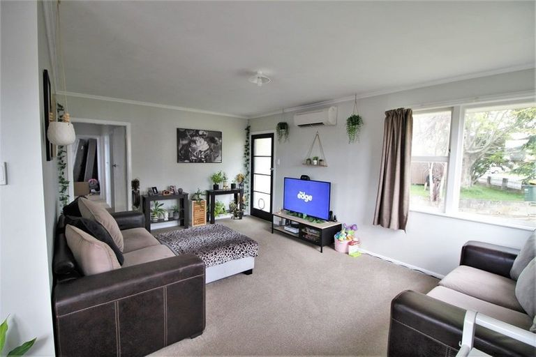 Photo of property in 9 English Street, St Andrews, Hamilton, 3200