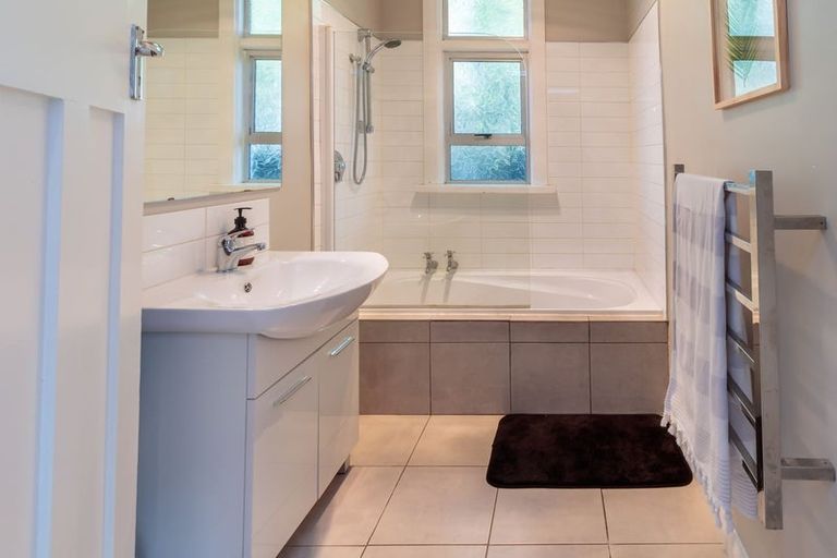 Photo of property in 23 Oakland Street, Andersons Bay, Dunedin, 9013