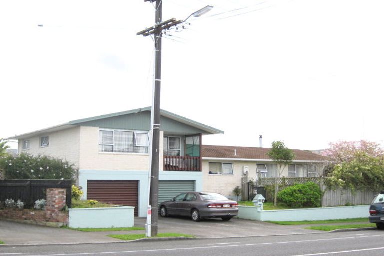 Photo of property in 326 Mangorei Road, Merrilands, New Plymouth, 4312