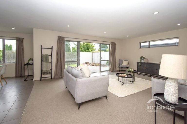 Photo of property in 14 Charente Way, Yaldhurst, Christchurch, 8042